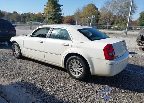 2008 Chrysler 300 Touring из США, поврежденный, VIN 2C3KA53G08H255822